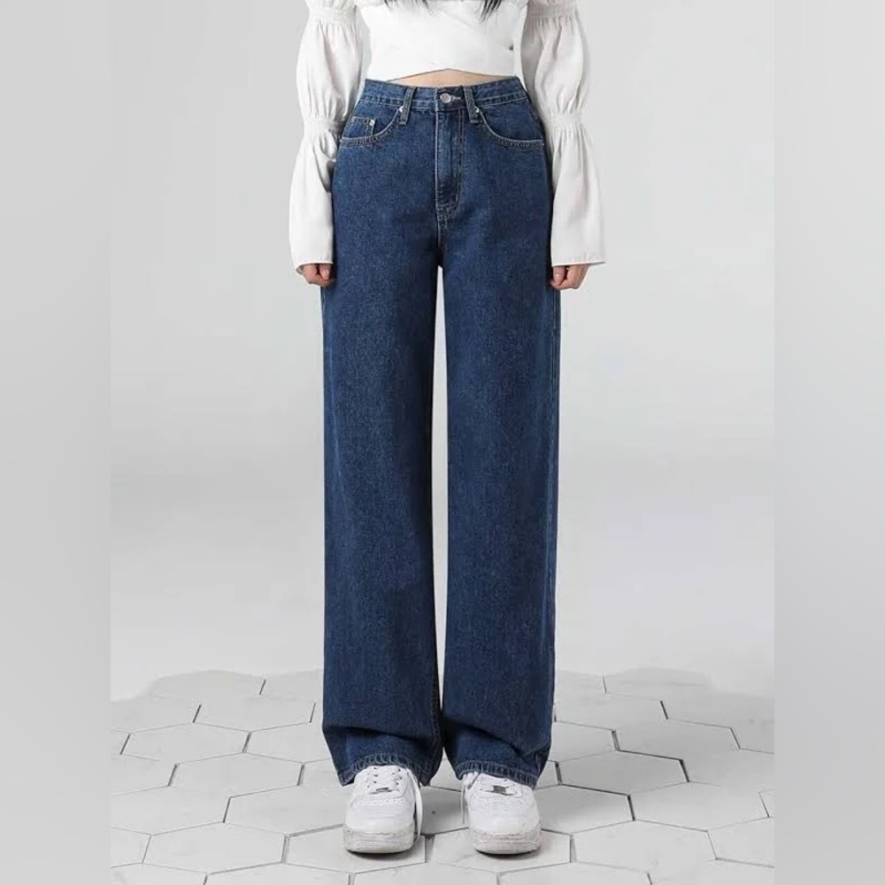 AVANDRESS WOMEN’S BEAUTIFUL 😍 IN EXCELLENT CONDITION BLUE WIDE LEG JEANS